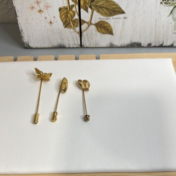 Gold Tone Dainty Brooch Stick Pin Set Lot - Picture 1 of 7